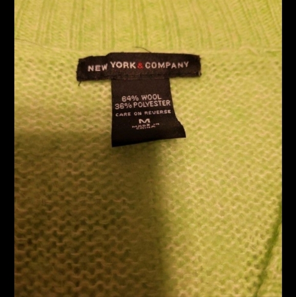 Green cardigan sweater - Picture 3 of 3